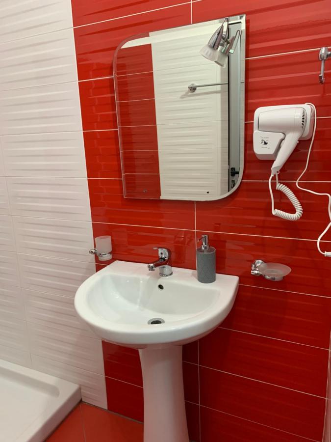 Hotel Piazza Sarandë Eksteriør billede