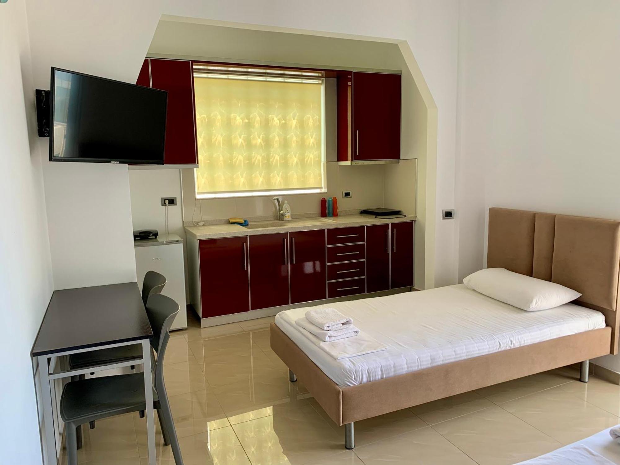 Hotel Piazza Sarandë Eksteriør billede