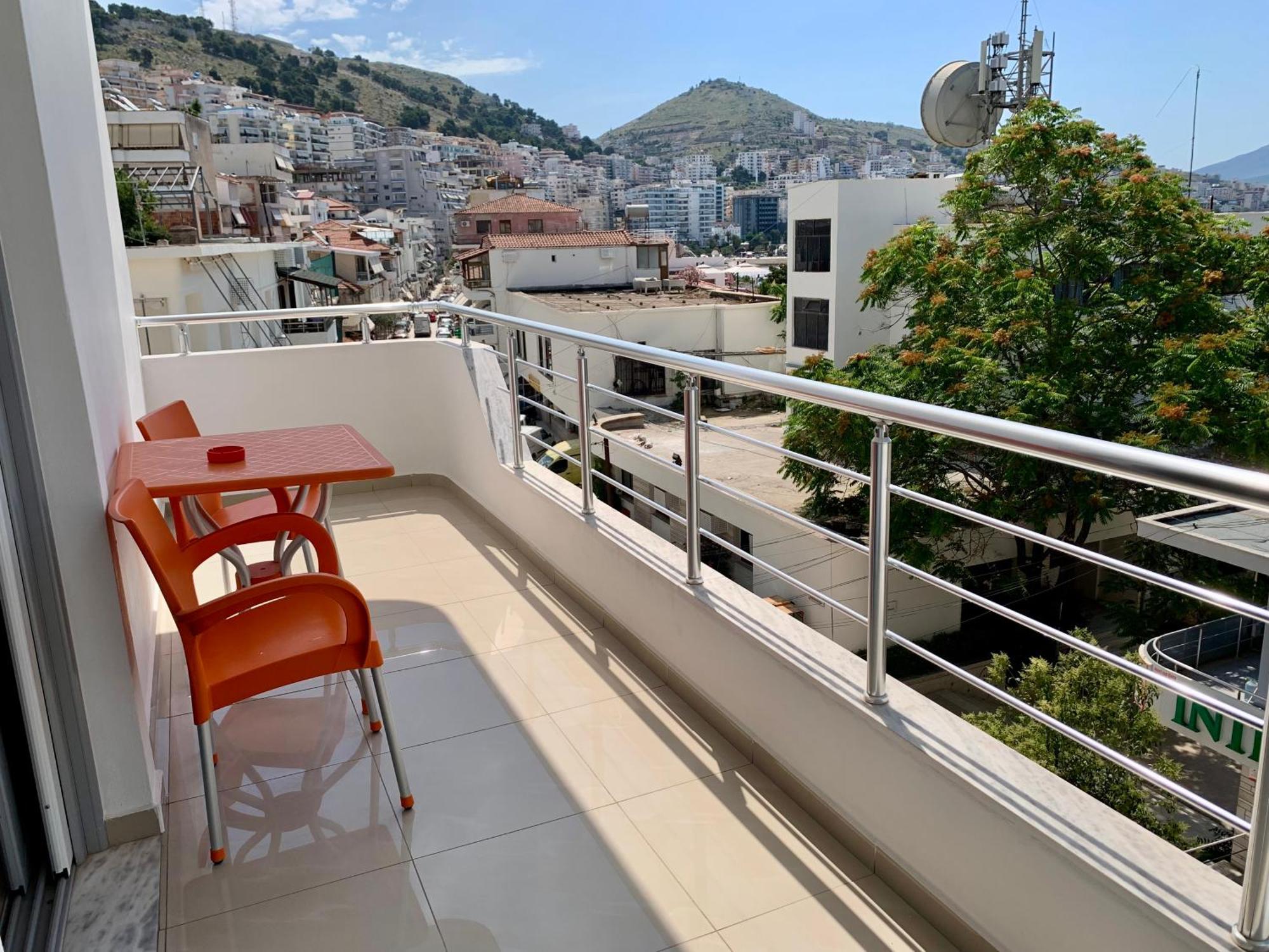 Hotel Piazza Sarandë Eksteriør billede