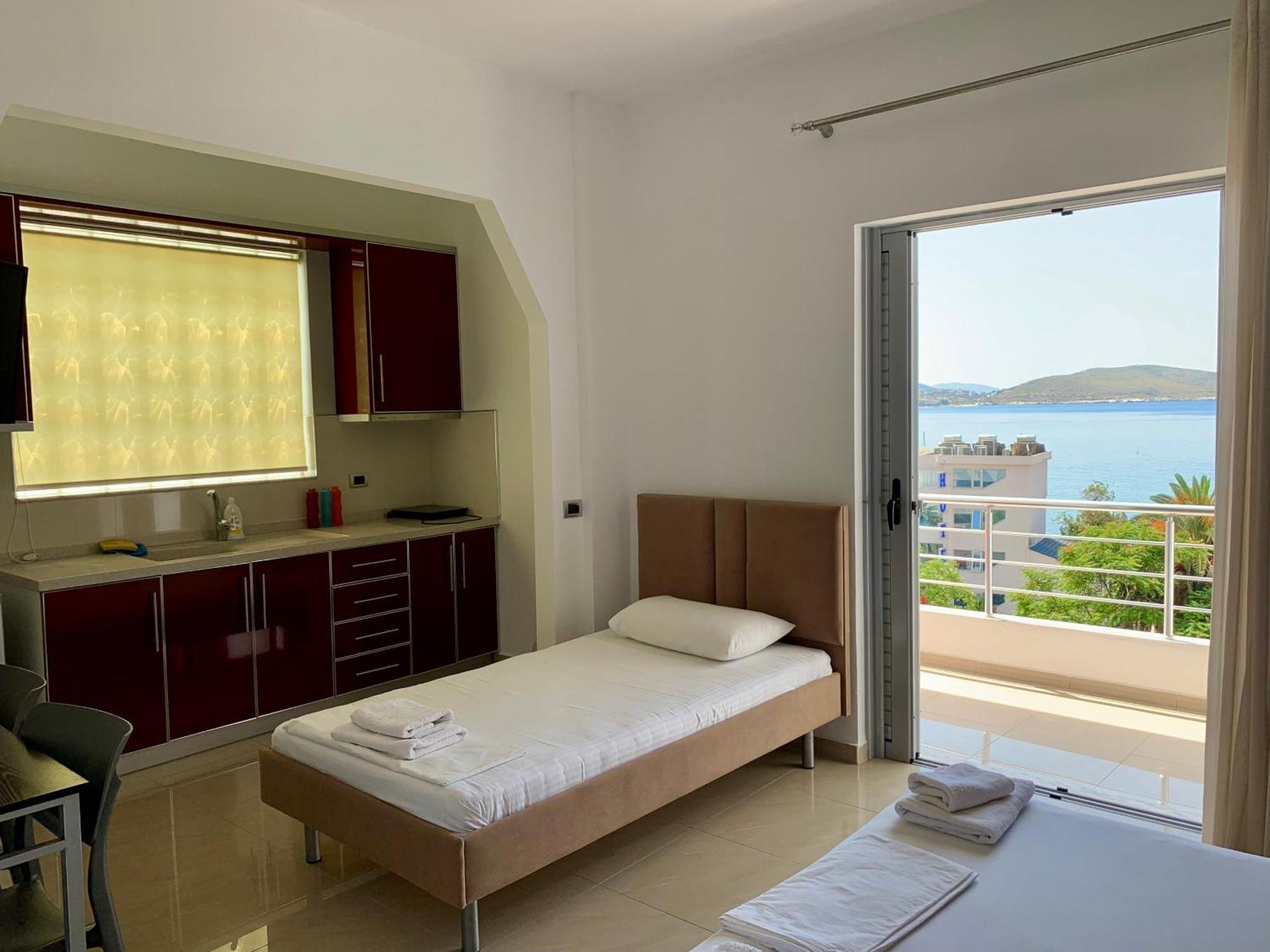 Hotel Piazza Sarandë Eksteriør billede